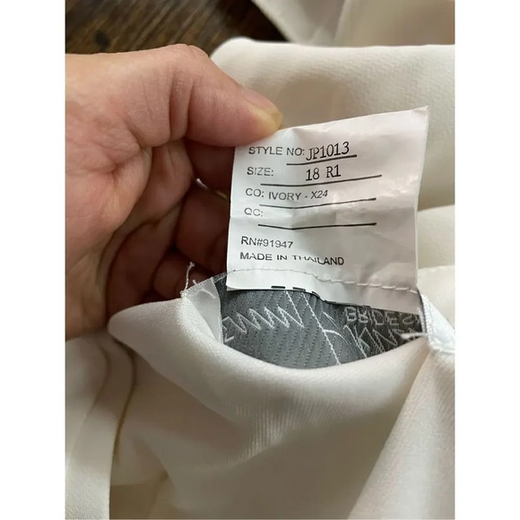 Jenny Packham V-Neck Crepe Column Gown Dress with Slit Size 18R1 - Picture 4 of 12